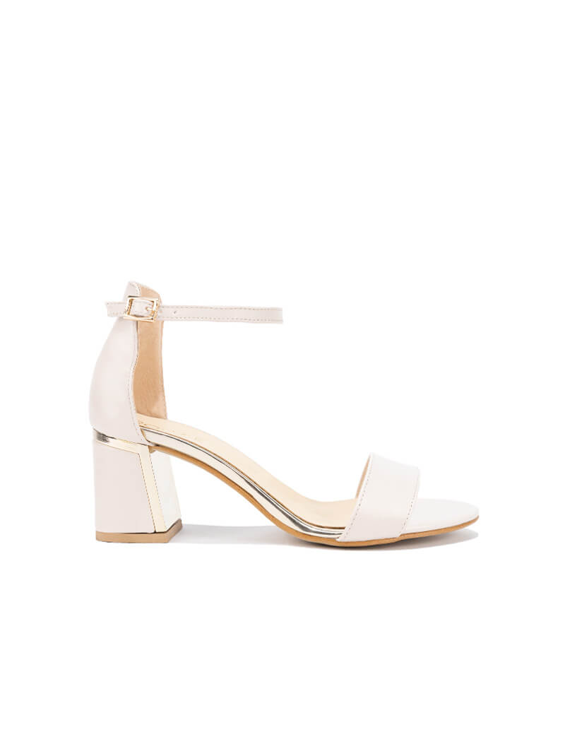 Sandales à talon carré